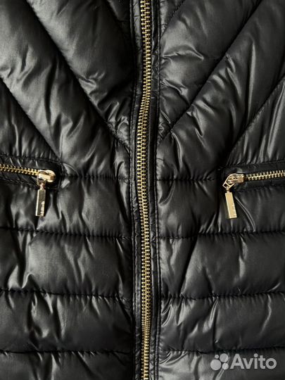 Женская куртка Reserved