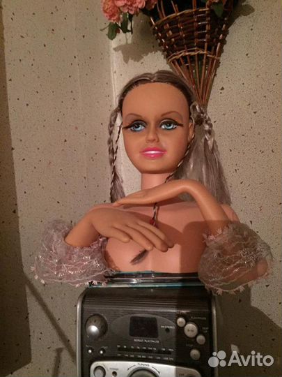 Бюст Барби