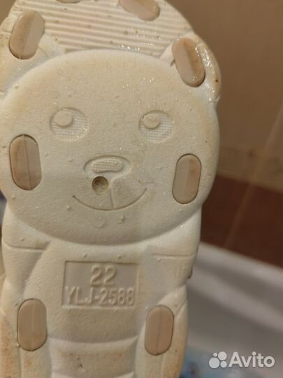 Босоножки для девочки 22