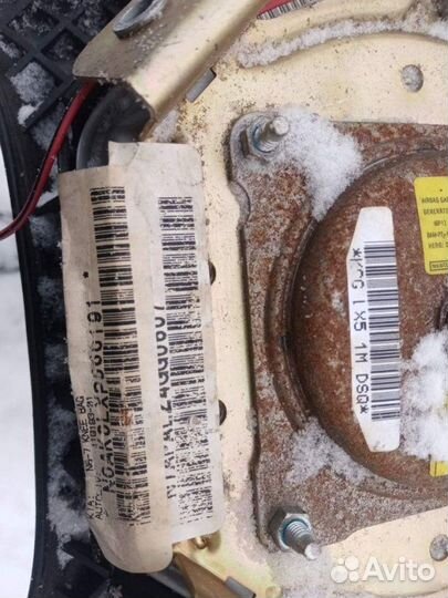 Подушка безопасности в руль Kia Sportage 2001