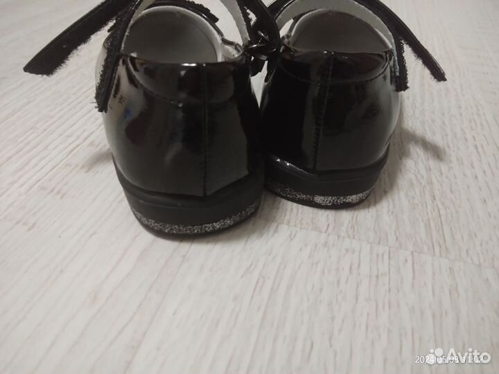 Туфли для девочки 26 размер