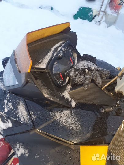 SKI-DOO 800