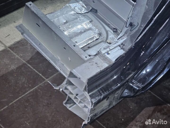 Четверть задняя левая Tesla Model S рест. 2017