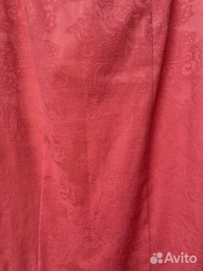 Платье-футляр