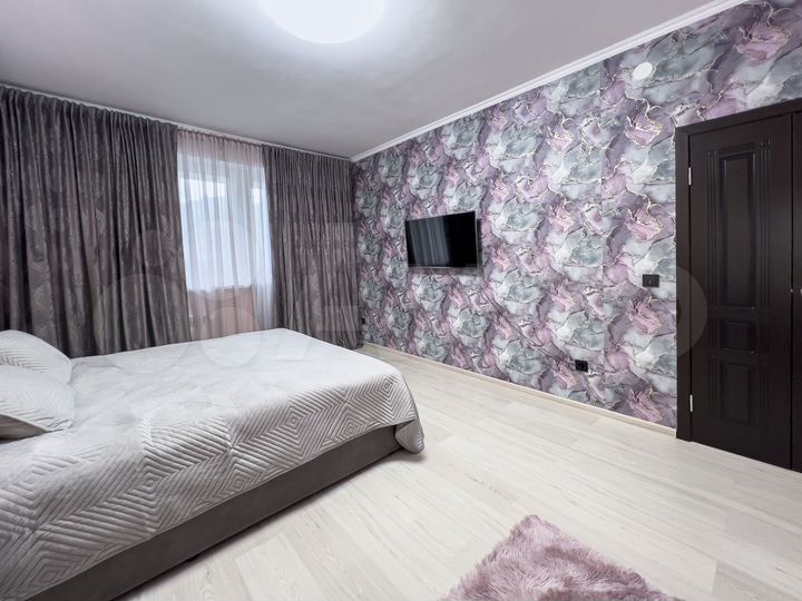 3-к. квартира, 90 м², 4/7 эт.