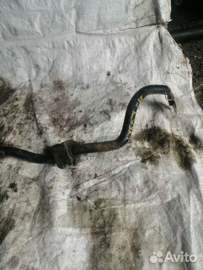 Передний стабилизатор Subaru Impreza G12