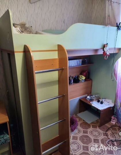 Детская кровать чердак со шкафом бу