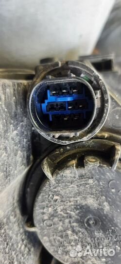 Фара правая Hyundai Elantra VI AD