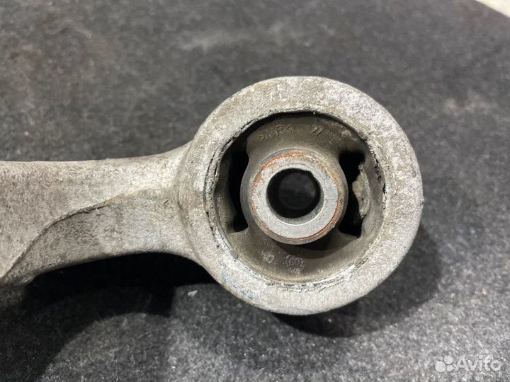 Рычаг подвески задний левый Lincoln Navigator 2