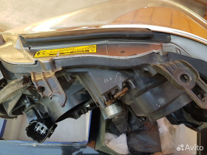 Фара на лексус 570