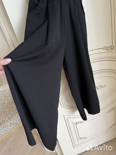 Продам праздничный комбинезон