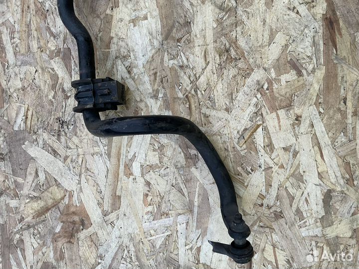 Передний стабилизатор Nissan Tiida C11