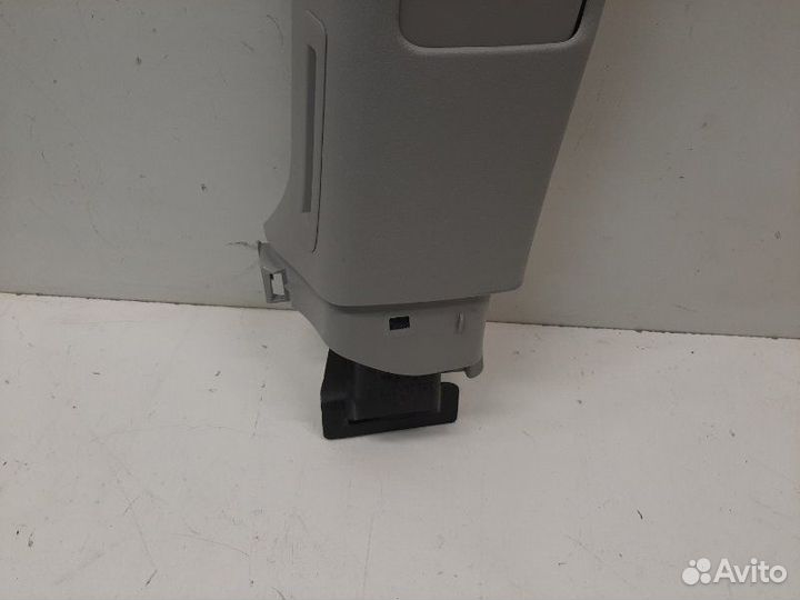 Обшивка стойки задняя левая Toyota Land Cruiser