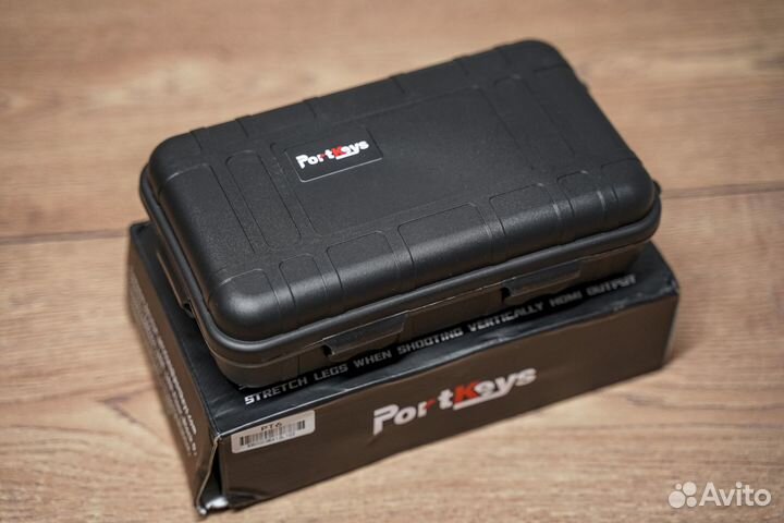 Накамерный монитор Portkeys PT6