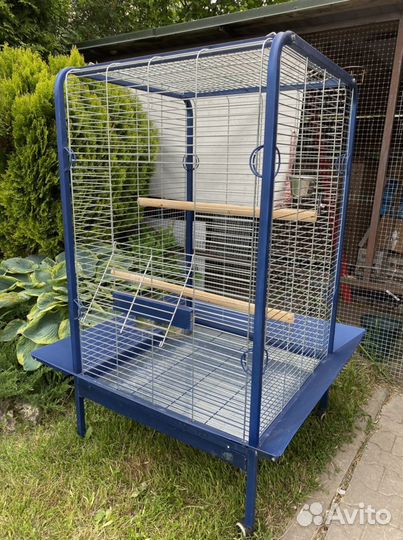 Клетка для большого попугая