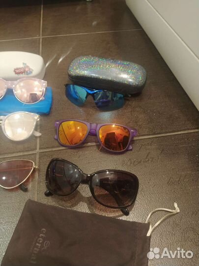Солнцезащитные очки разные