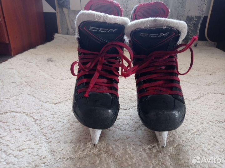 Хоккейные коньки ccm