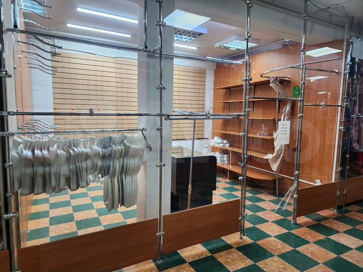 Торговая площадь, 16 м²