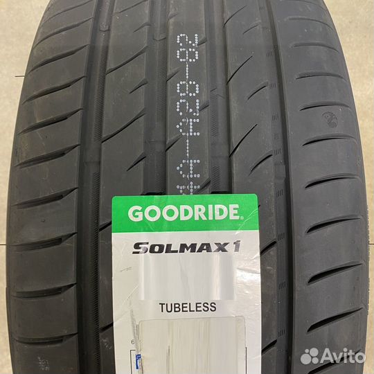 Goodride Solmax 1 225/65 R17 106V