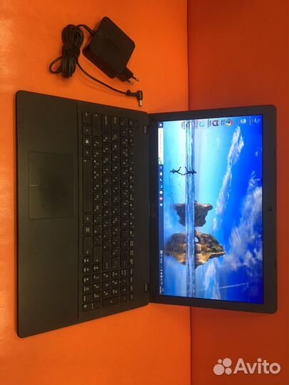 Ноутбук asus x552e