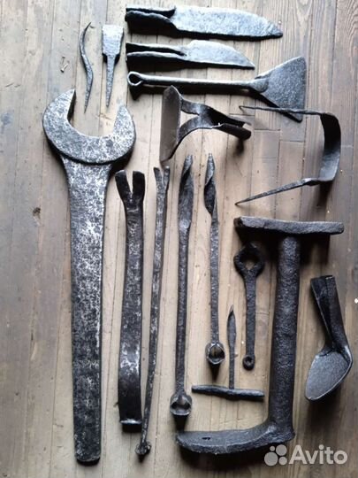 Старинные кованые изделия