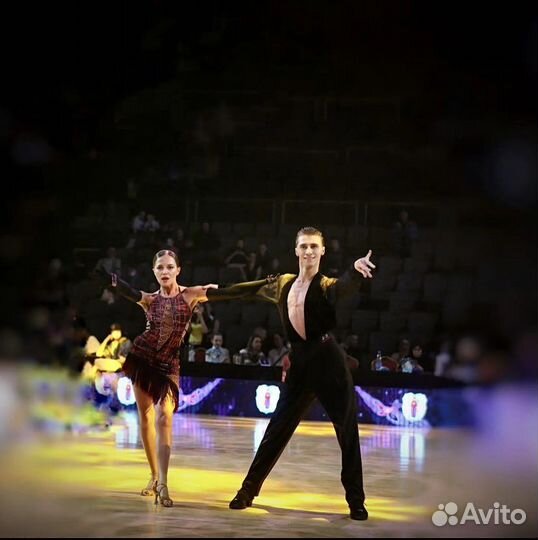 Тренер по бальным танцам