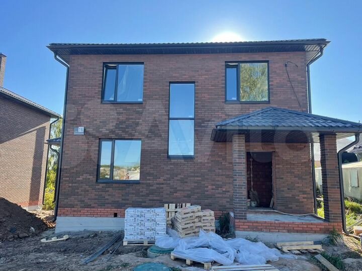 Коттедж 141 м² на участке 5,3 сот.