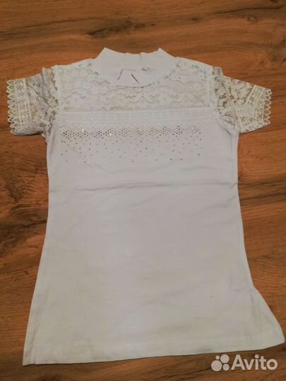 Блузка новая для школы 122-128-134