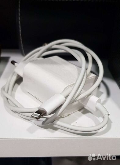 Зарядное устройство