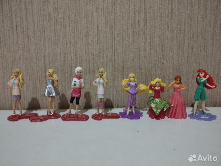 Киндер сюрпризы куколки Барби и другие