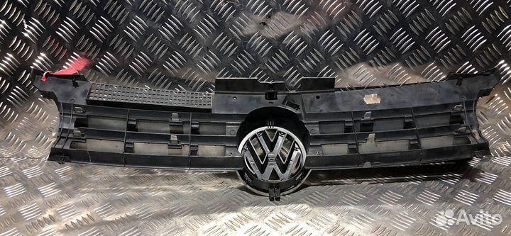 Решетка радиатора Volkswagen Golf 4 (1997 - 2006)