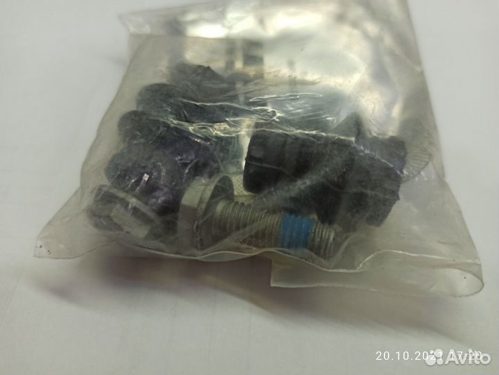 Пыльник направляющей тормозного суппорта Опель