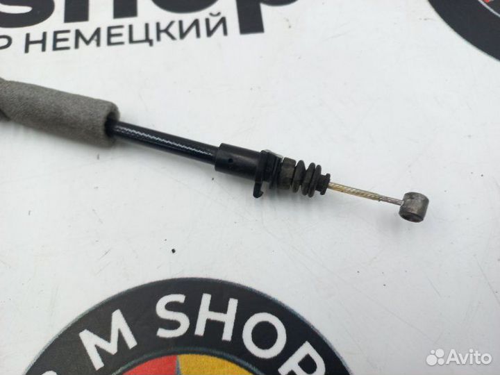 Трос замка двери передний правый Land Rover Range