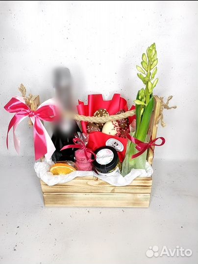 Подарочная корзина. Подарочный набор