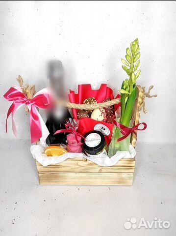 Подарочная корзина. Подарочный набор