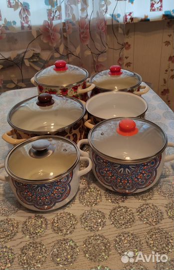 Кастрюля эмалированная