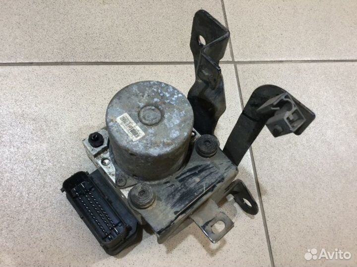 Блок ABS (насос) Hyundai Solaris 2010-2017