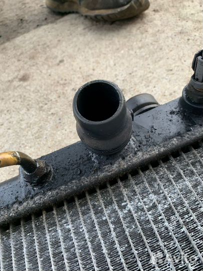 Радиатор охлаждения Honda Accord 7 2,4