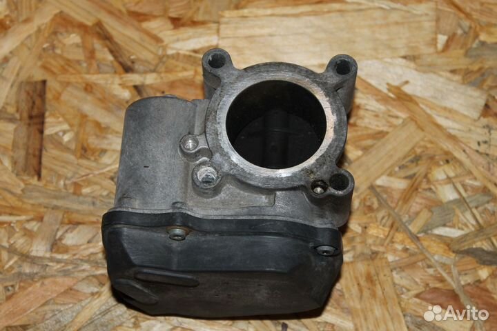 Skoda Fabia 2 1.2 дроссельная заслонка