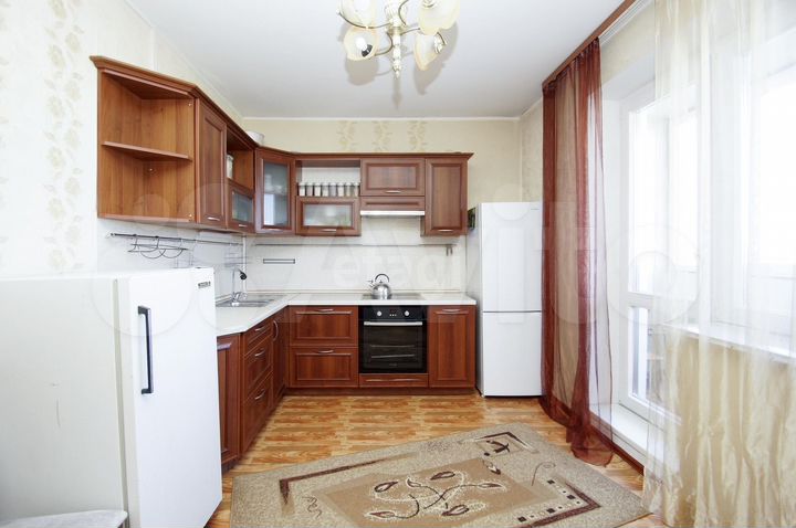 2-к. квартира, 61 м², 2/10 эт.