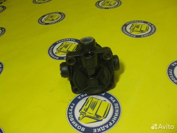 Клапан ускорительный 0044298044