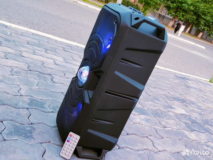 Большая колонка с блютузом