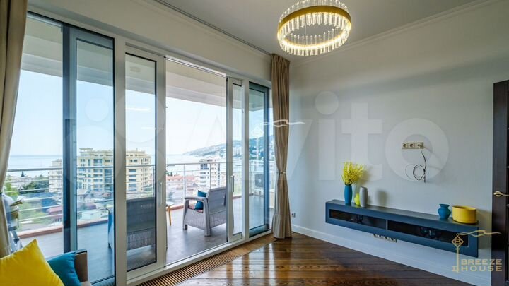 3-к. квартира, 120 м², 8/12 эт.