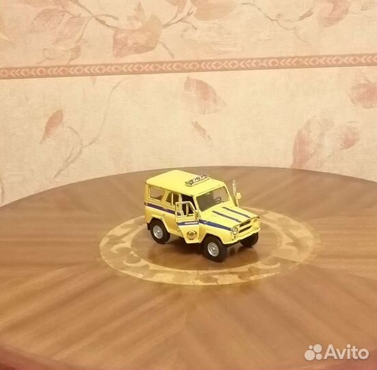 Машинка УАЗ 31514 милиция Welly