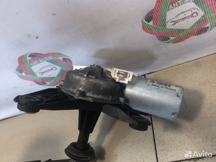 Рено Дастер Моторчик заднего дворника