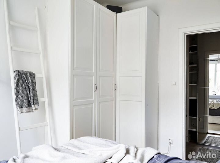 Угловой шкаф