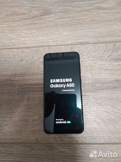 Samsung Galaxy A50, 4/64 ГБ