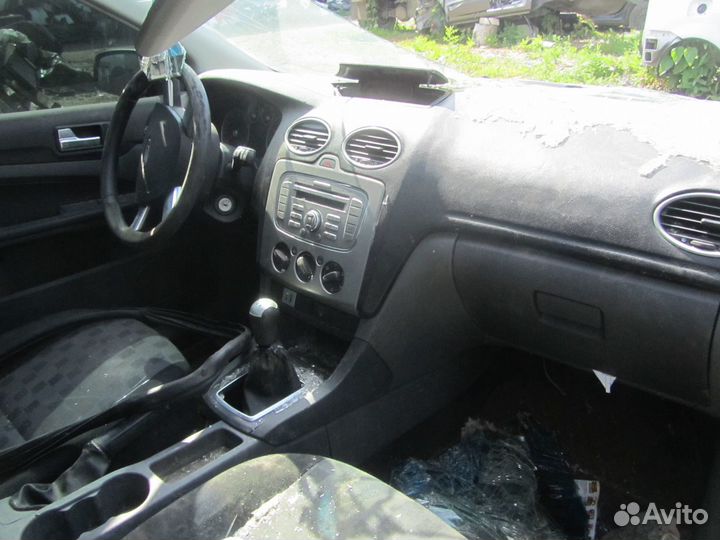 Крышка багажника Ford focus 2 хэчбек