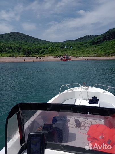 Морские прогулки на катере