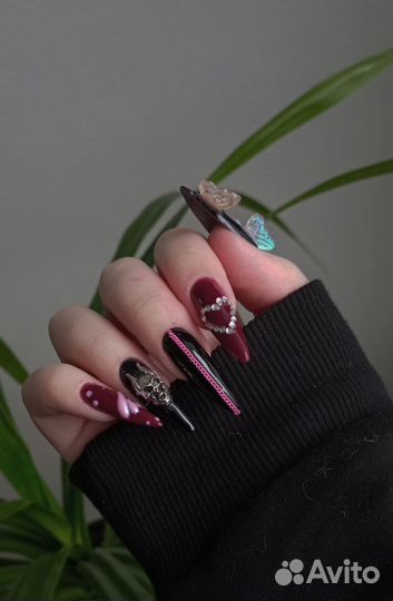 Мастер маникюра и наращивания ногтей